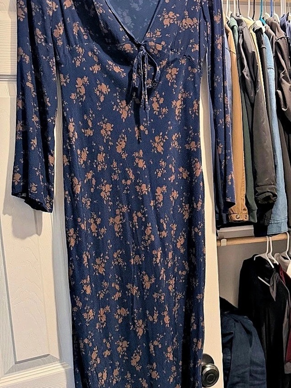 Zara Floral Maxi Dress in Blue Size Medium Like New
